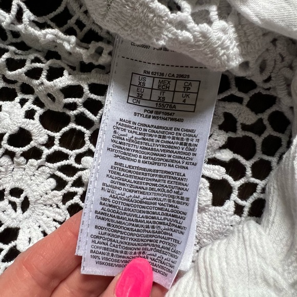 GUESS WHITE LONG SLEEVE LIGHTWEIGHT CARDIGAN WITH OPEN LACE/MESH BACK SIZE XS - Picture 9 of 9